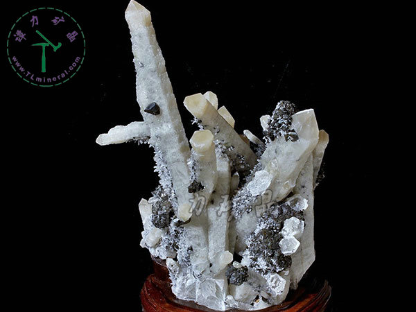 日本律雙晶+閃鋅礦，內(nèi)蒙古，東烏珠穆沁旗，額仁高畢