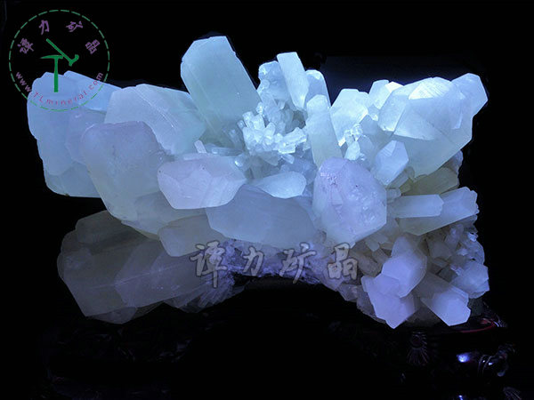 柱狀方解石-，46x37x25cm-河南信陽條山鐵礦，