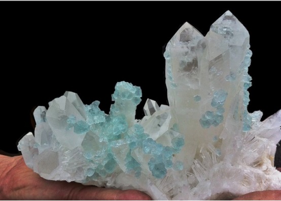 長(zhǎng)沙市譚力礦產(chǎn)品有限公司,長(zhǎng)沙礦產(chǎn)品銷售,工藝品銷售,鉆石飾品批發(fā)